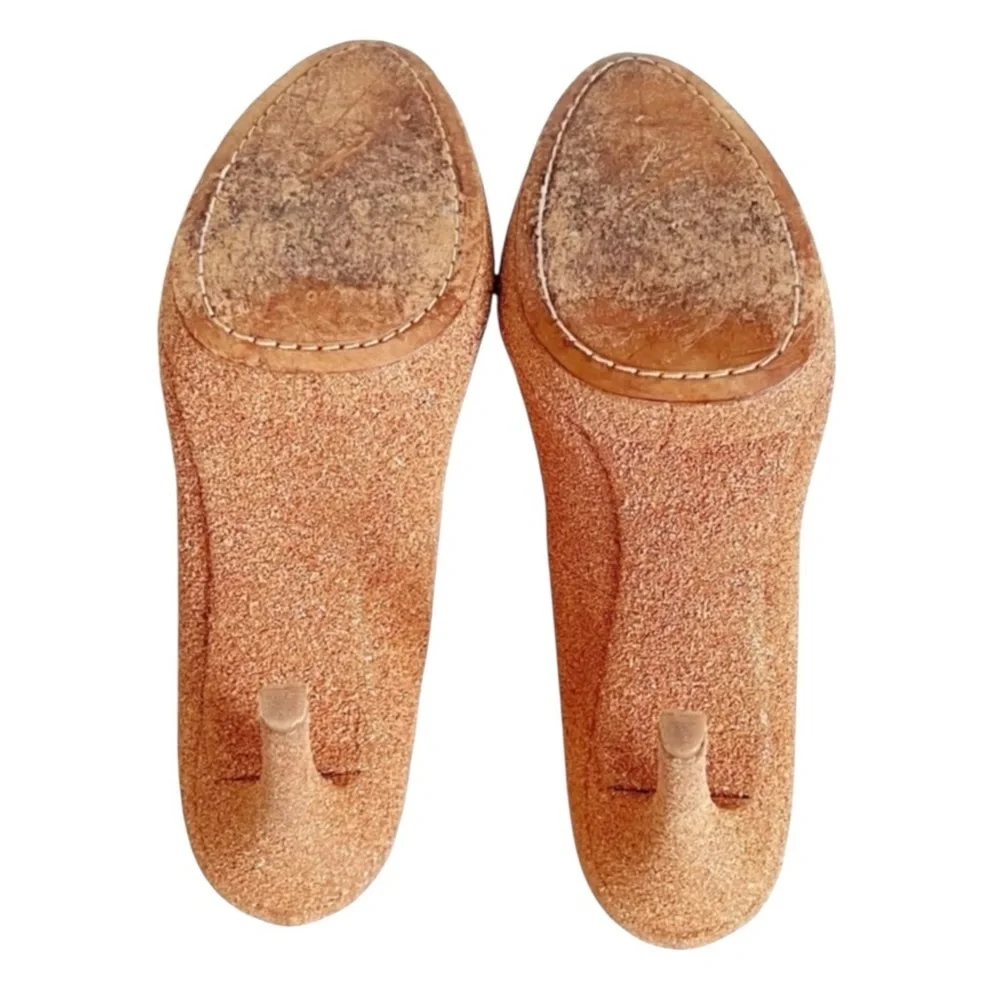 B Brian Atwood classic shape